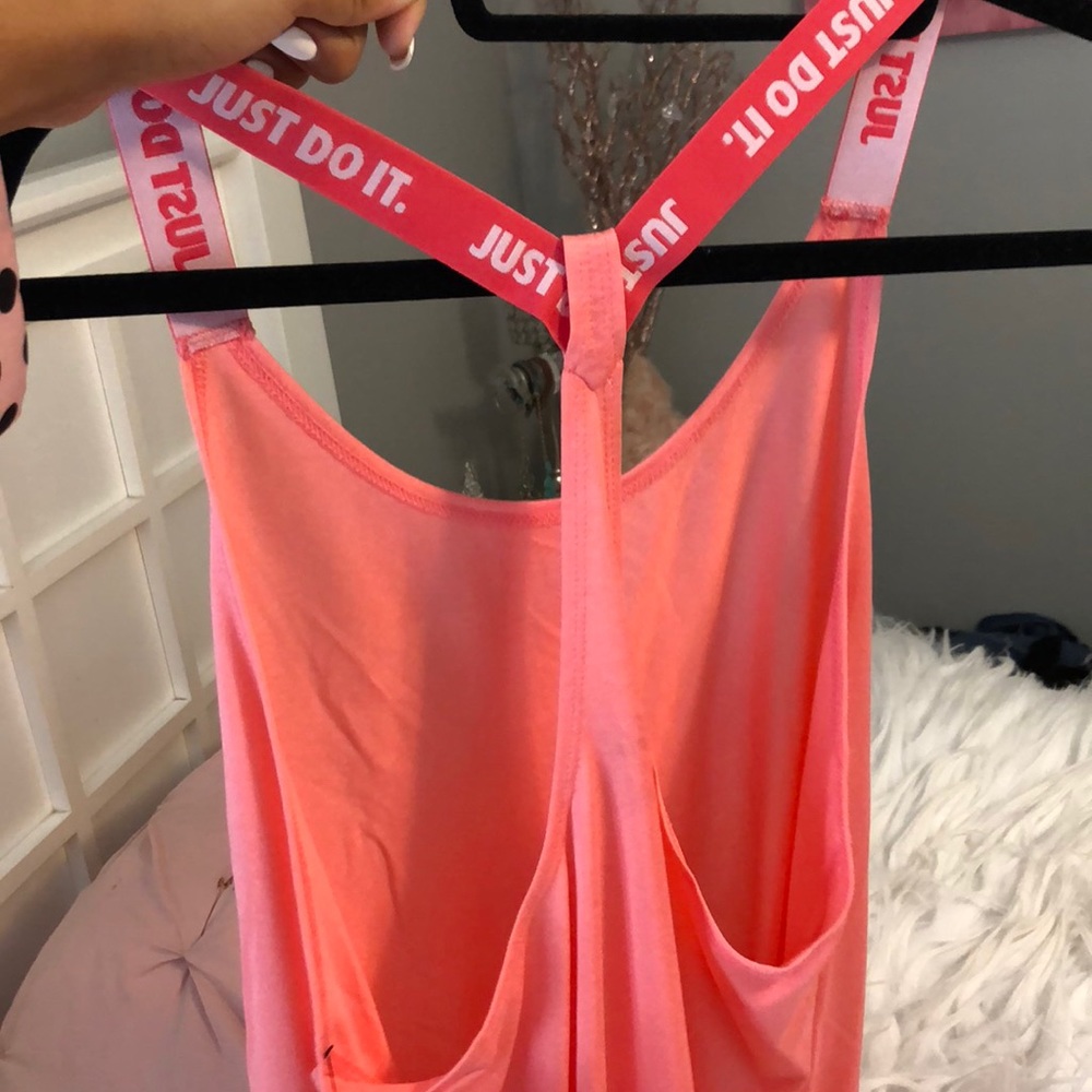 Nike tank